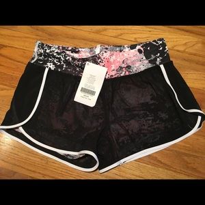 Fabletics Small Renata Shorts